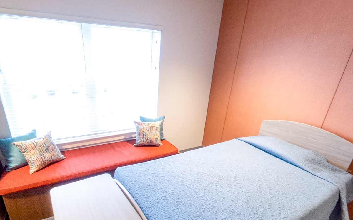 Private rehab suite at Cottage Grove Place senior living community
